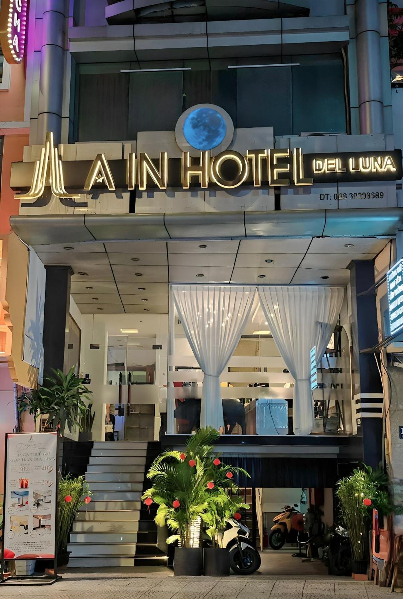 A In Hotel Del Luna 胡志明市 外观 照片